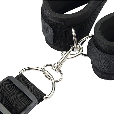 Kit BDSM menottes et gag