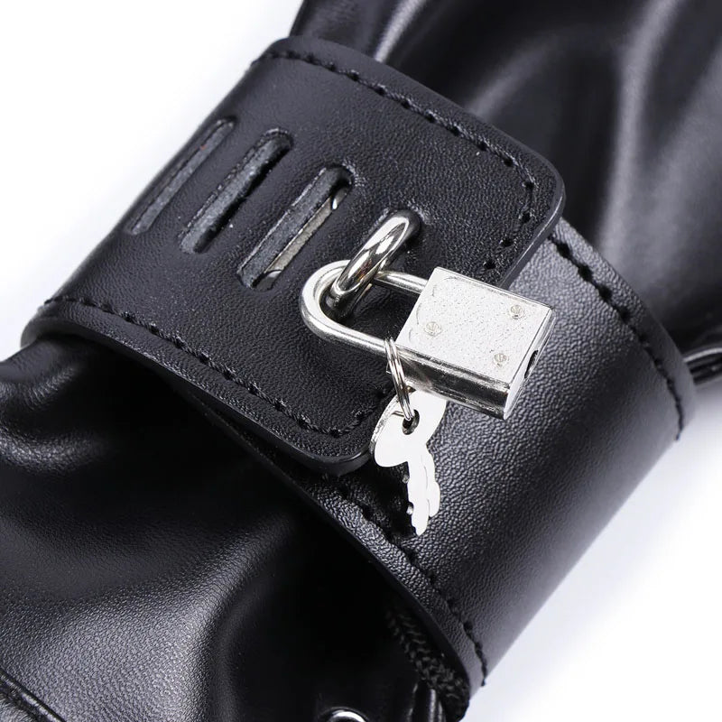 Gants en cuir avec cadenas & anneaux pour bondage fétichiste