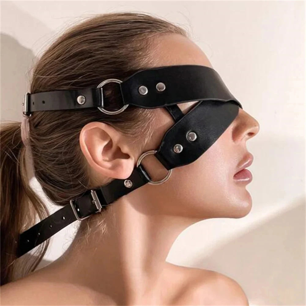 Masque en cuir BDSM