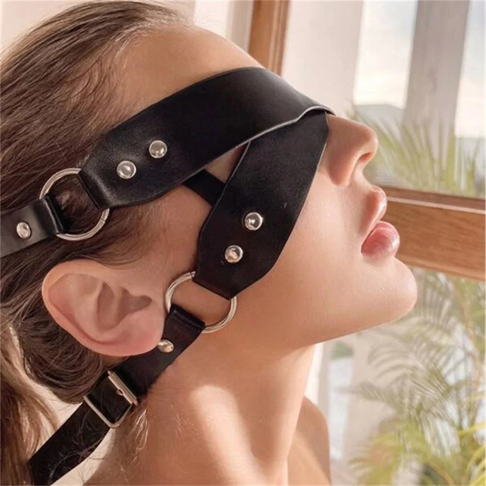 Masque en cuir BDSM