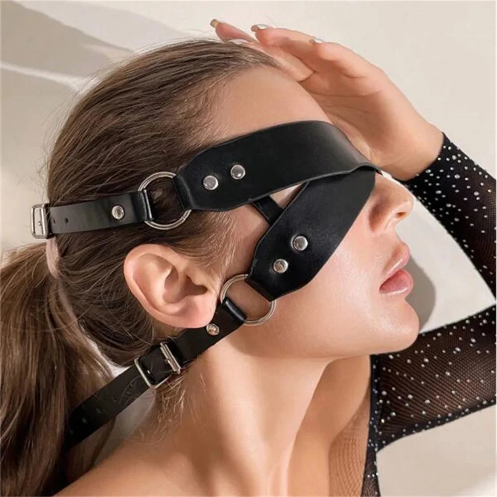 Masque en cuir BDSM