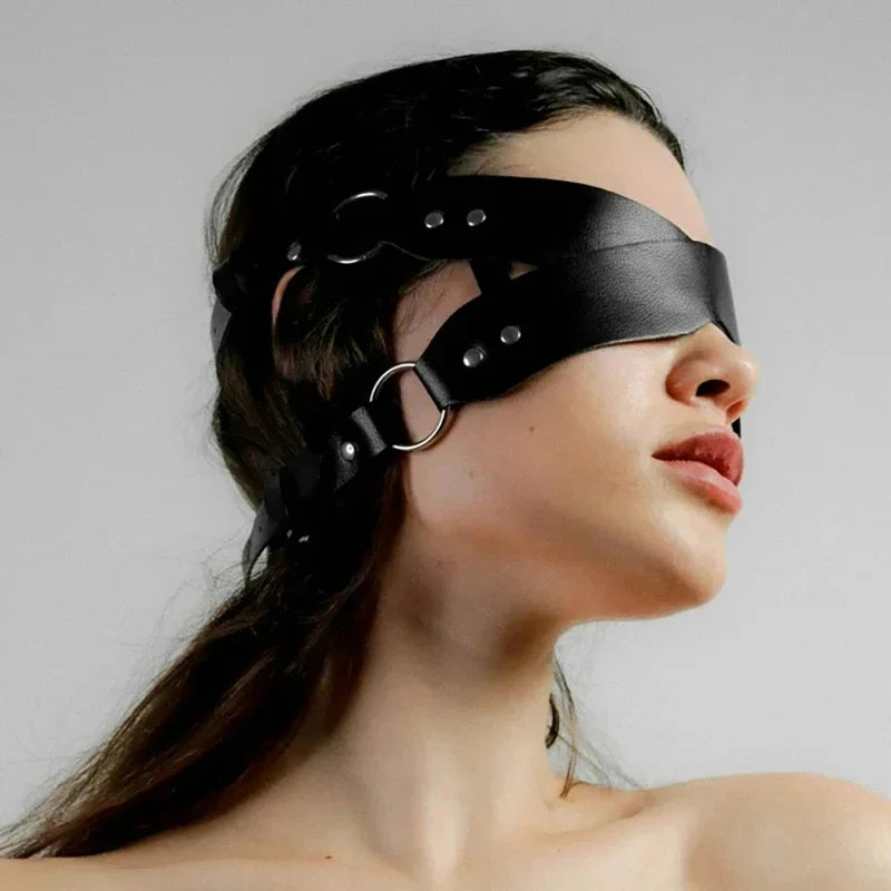 Masque en cuir BDSM